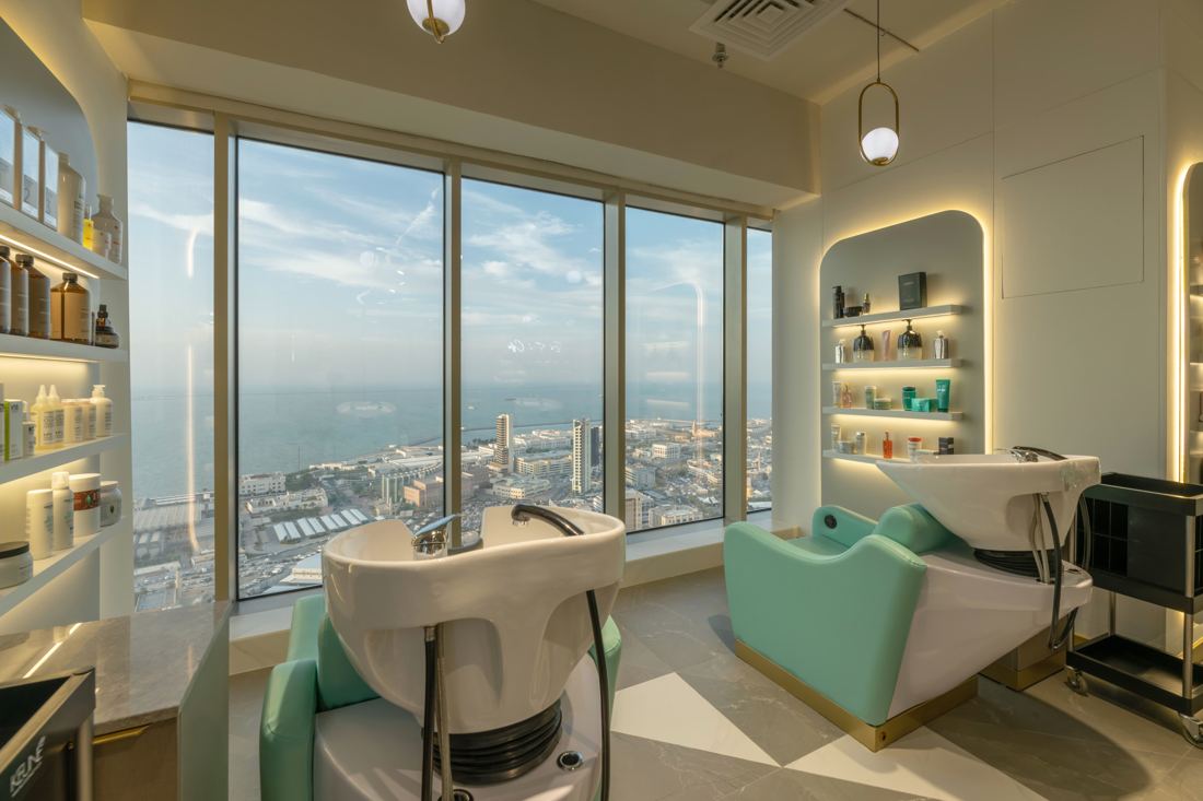 Mirrored Salon at Sanam Tower